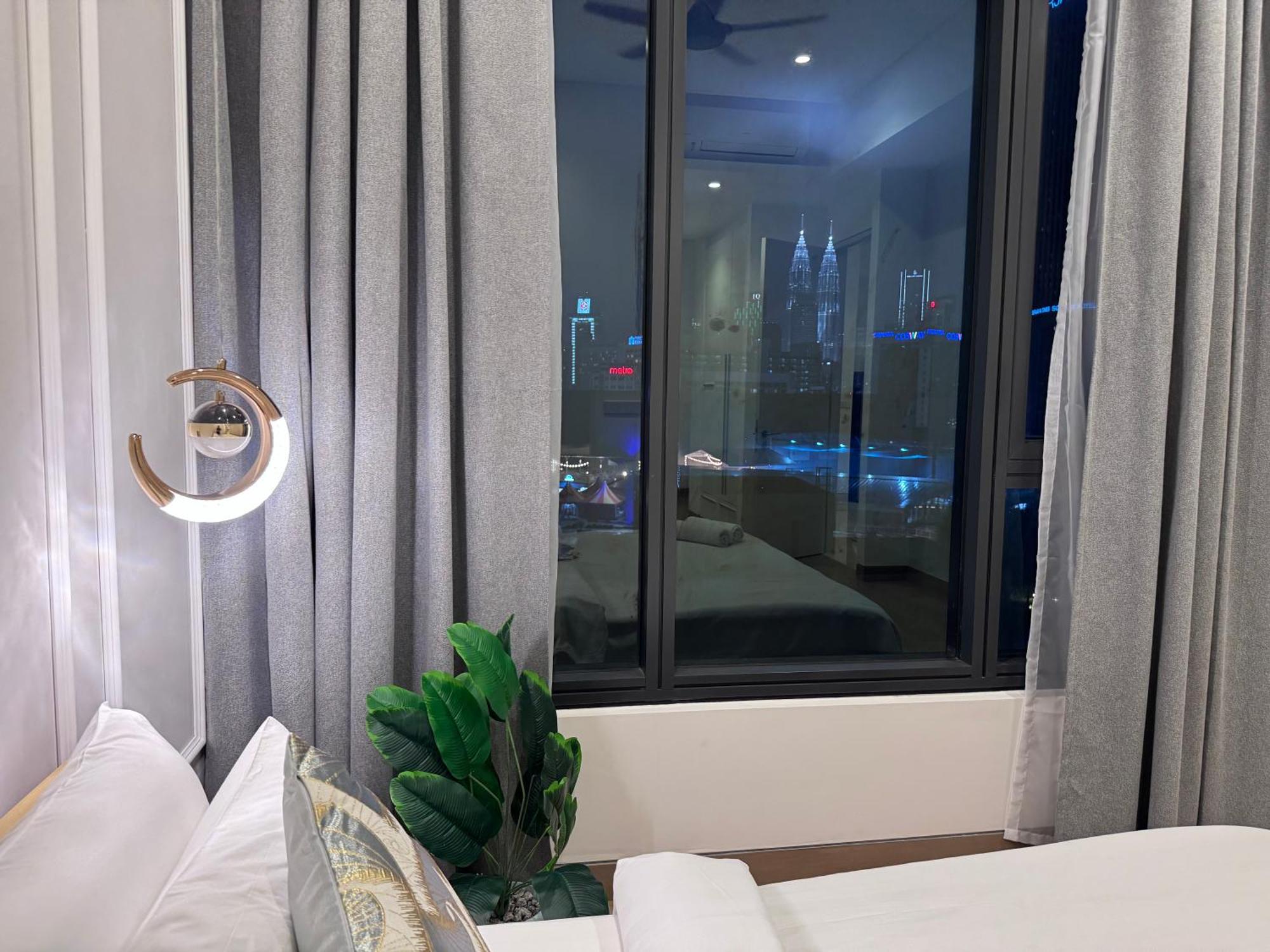 Infinity Pool Suite Bukit Bintang Lalaport Bbcc 쿠알라룸푸르 외부 사진